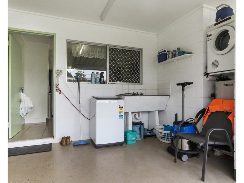 Units 1 & 2/25 Gloucester Street, Bowen QLD 4805