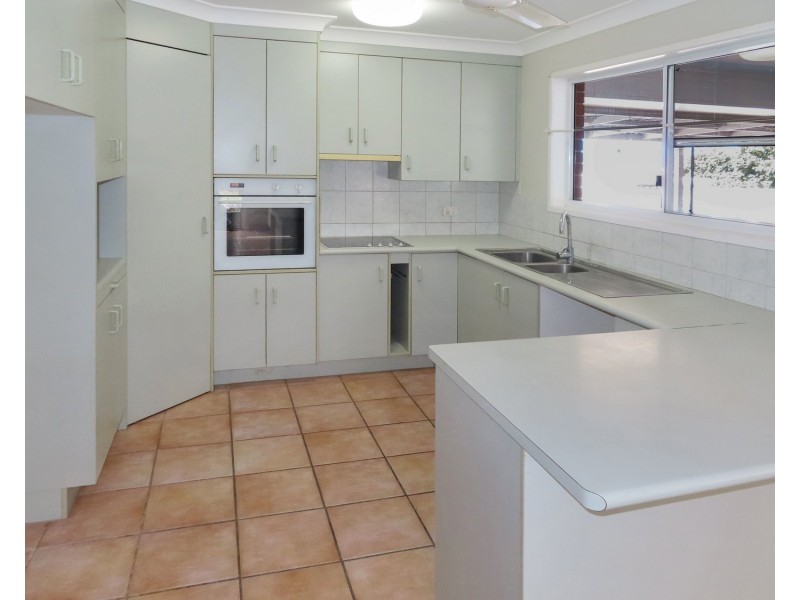 12 Philip Street, Bowen QLD 4805