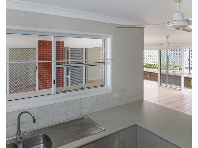 12 Philip Street, Bowen QLD 4805