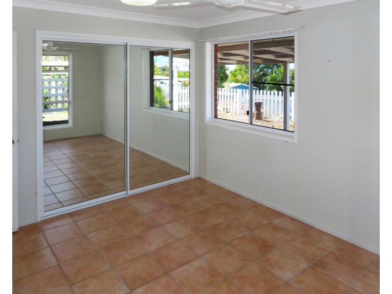 12 Philip Street, Bowen QLD 4805