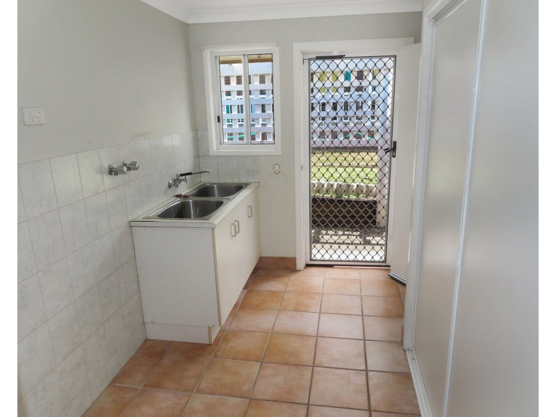 12 Philip Street, Bowen QLD 4805
