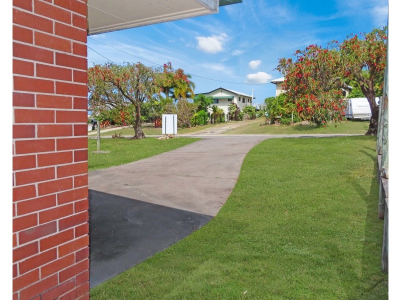 12 Philip Street, Bowen QLD 4805