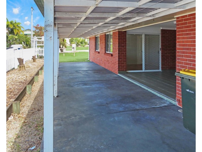 12 Philip Street, Bowen QLD 4805
