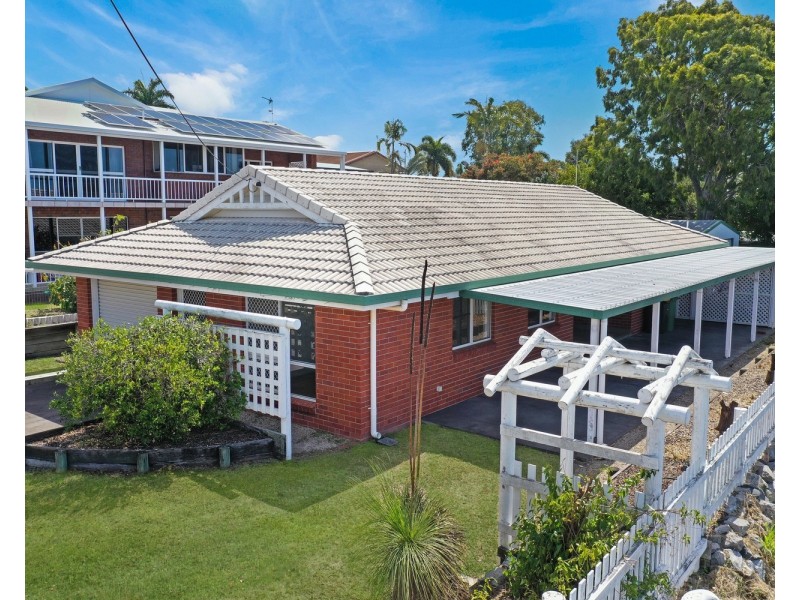 12 Philip Street, Bowen QLD 4805