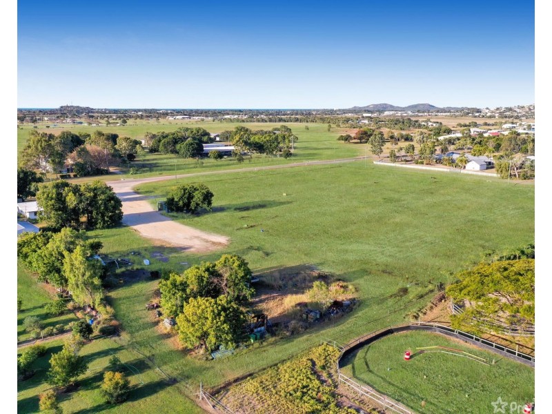 121 Flemington Road, Bowen QLD 4805