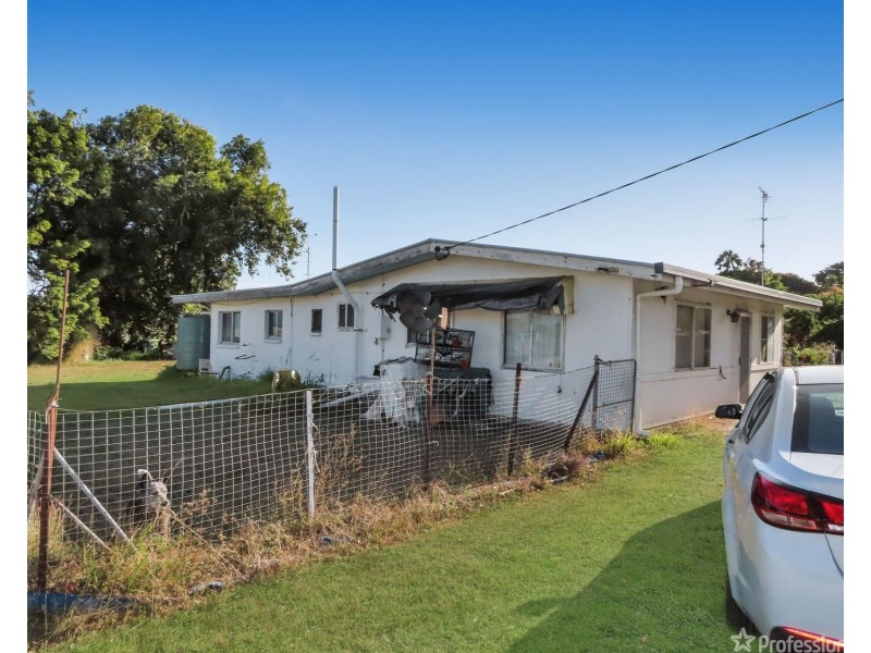 121 Flemington Road, Bowen QLD 4805