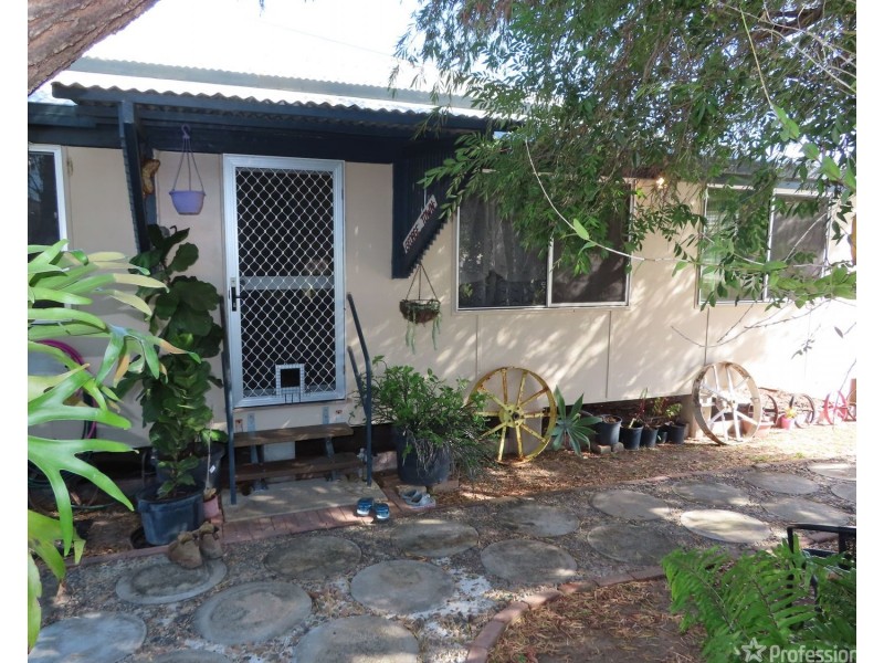55 Poole Street, Bowen QLD 4805