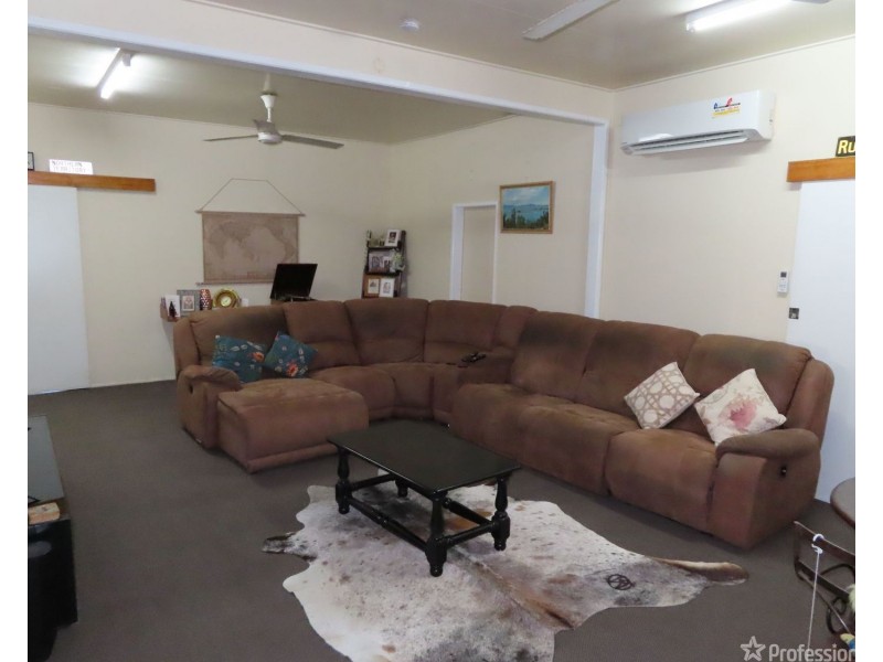 55 Poole Street, Bowen QLD 4805