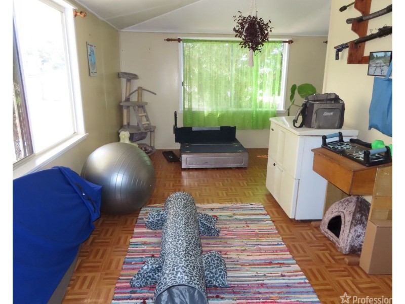 55 Poole Street, Bowen QLD 4805