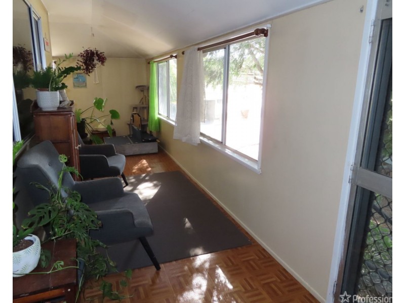 55 Poole Street, Bowen QLD 4805