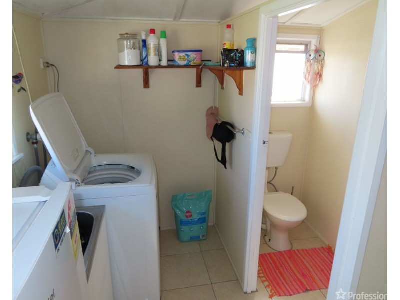 55 Poole Street, Bowen QLD 4805