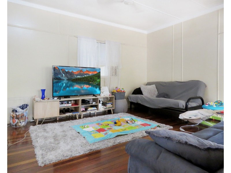 6 Bull Crescent, Bowen QLD 4805