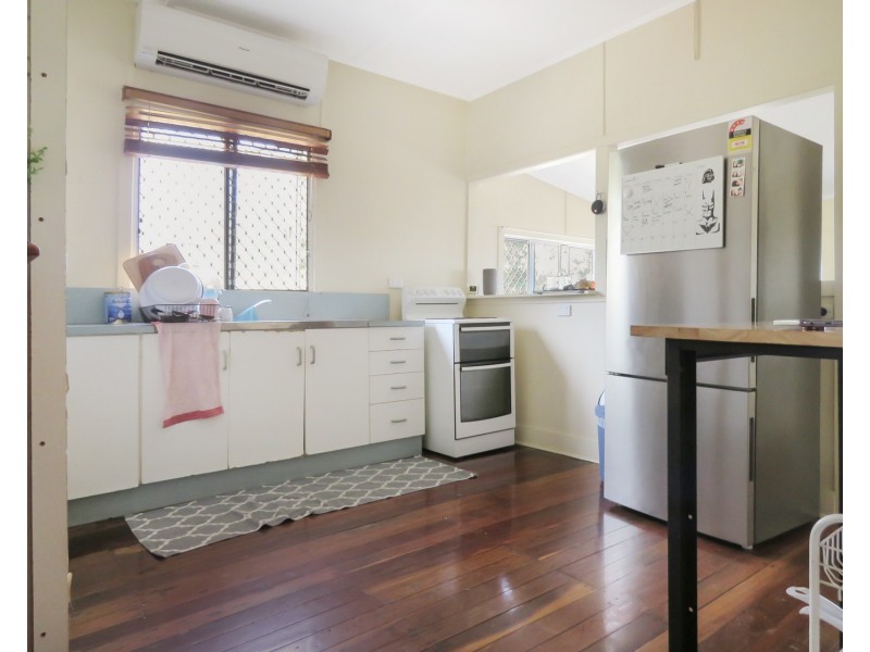 6 Bull Crescent, Bowen QLD 4805