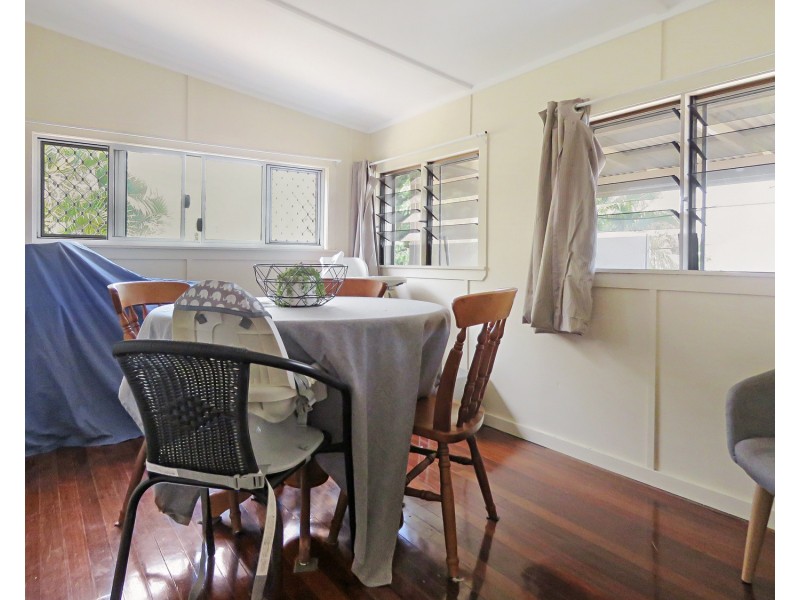 6 Bull Crescent, Bowen QLD 4805