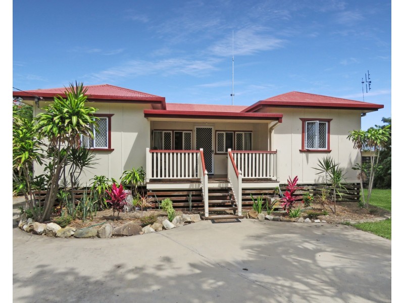6 Bull Crescent, Bowen QLD 4805