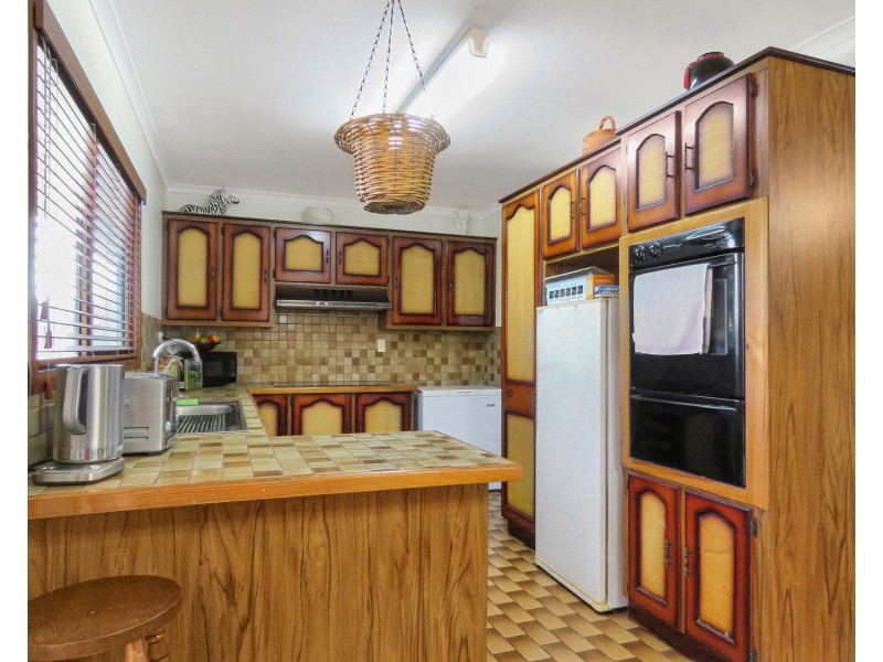 5 Toms Court, Bowen QLD 4805