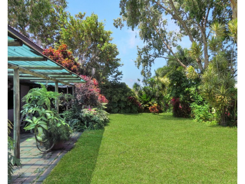 5 Toms Court, Bowen QLD 4805