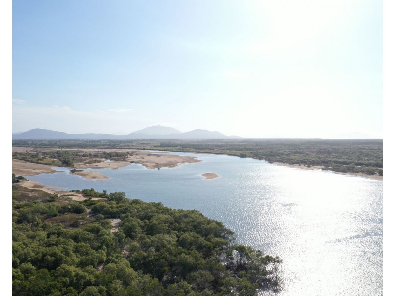 40b Creek Street, Bowen QLD 4805