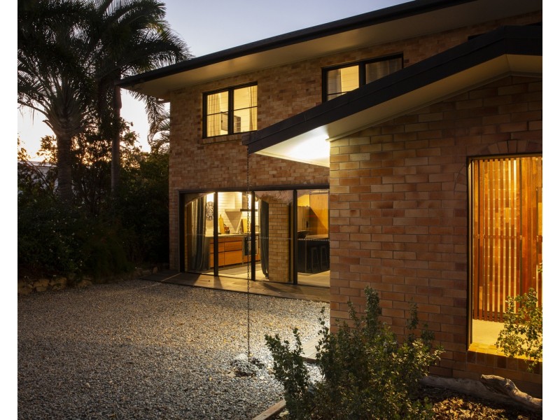 12 Horseshoe Bay Road, Bowen QLD 4805