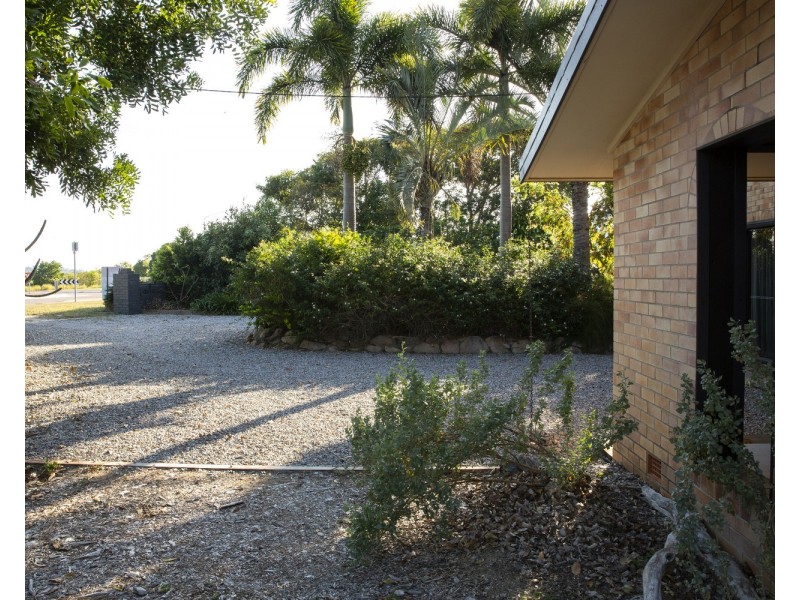 12 Horseshoe Bay Road, Bowen QLD 4805