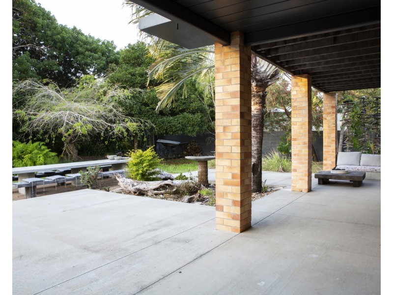 12 Horseshoe Bay Road, Bowen QLD 4805