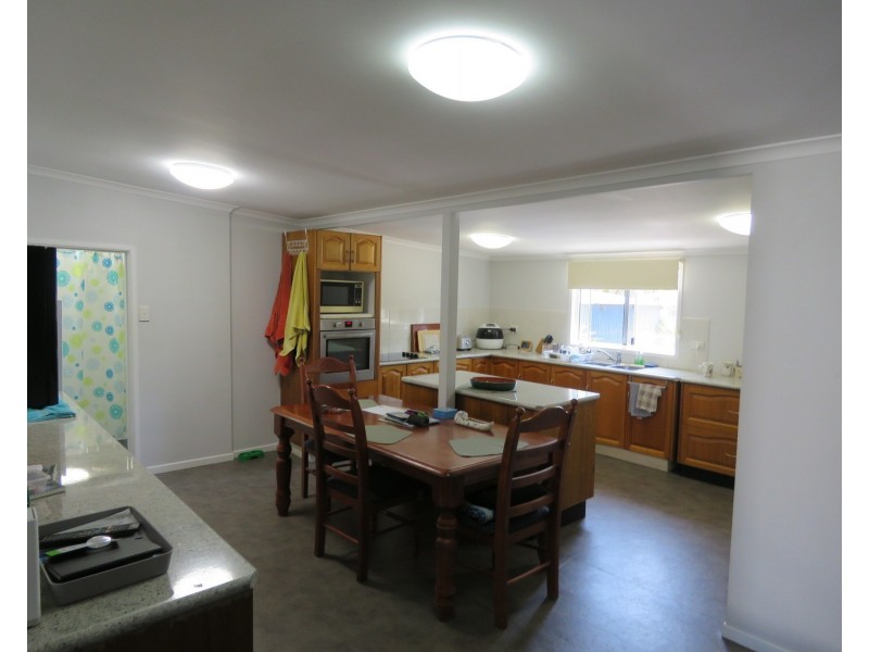 60 Livingstone Street, Bowen QLD 4805