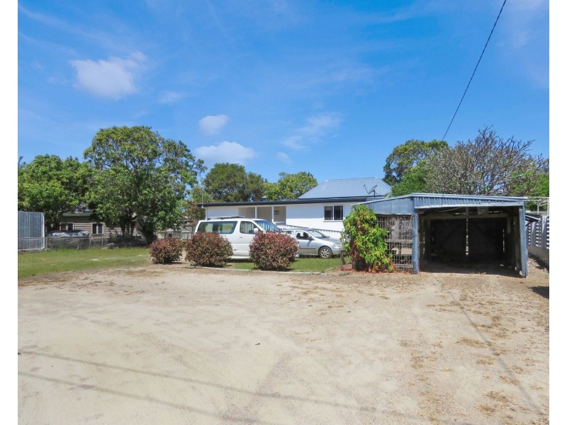 60 Livingstone Street, Bowen QLD 4805
