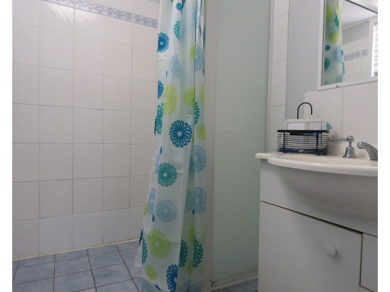 60 Livingstone Street, Bowen QLD 4805