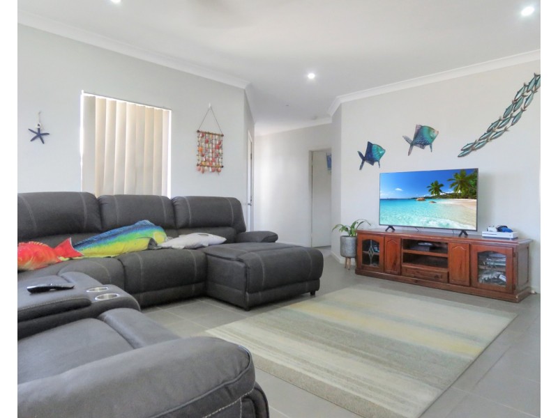 5 Seventh Close, Bowen QLD 4805