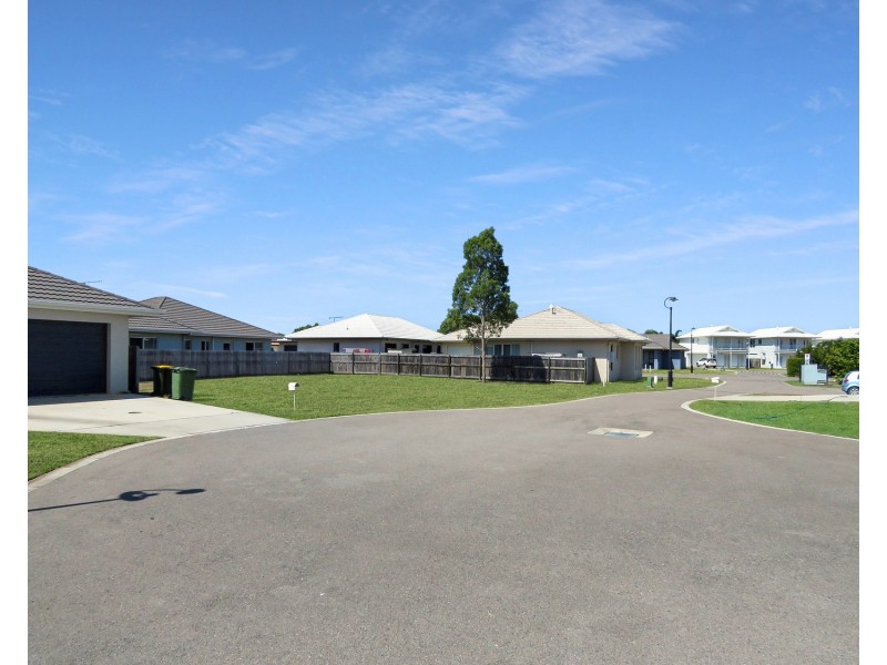 5 Seventh Close, Bowen QLD 4805