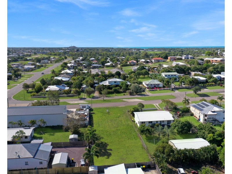 9 Poole Street, Bowen QLD 4805