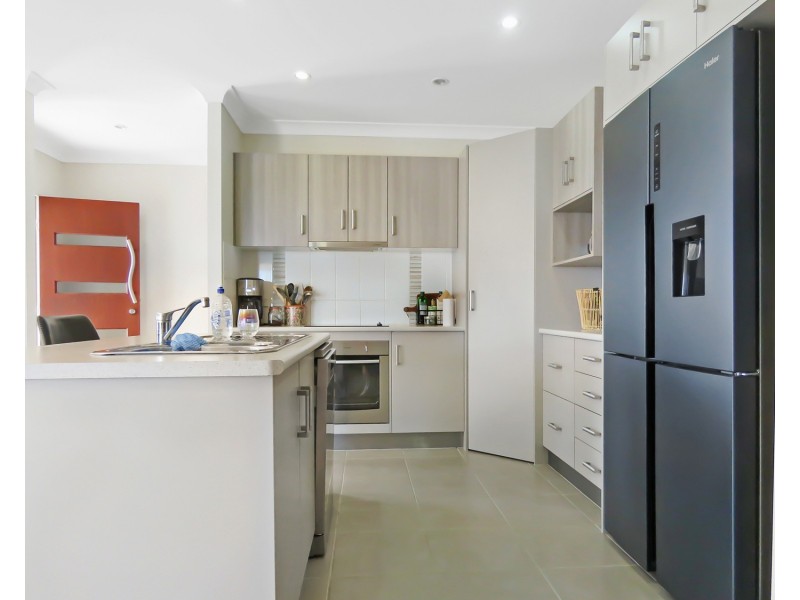 9 Marine Parade, Bowen QLD 4805
