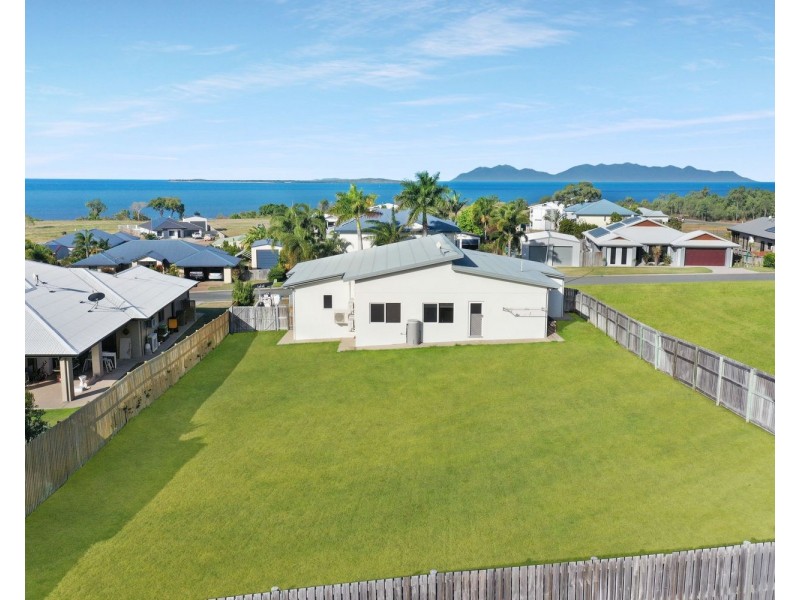 9 Marine Parade, Bowen QLD 4805