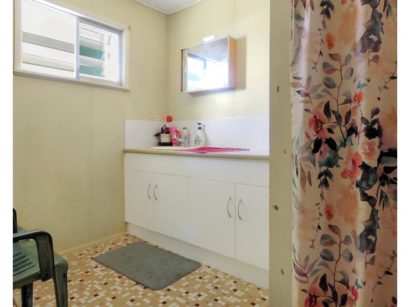 47 Holborne Street, Bowen QLD 4805