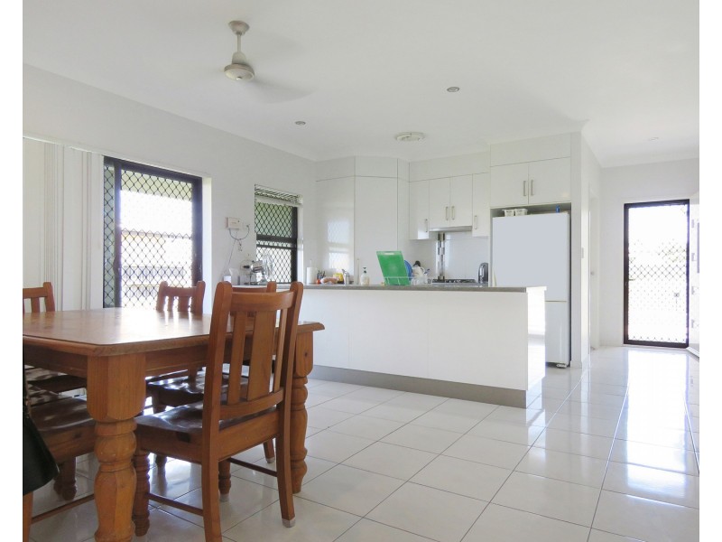 53 Banks Drive, Bowen QLD 4805