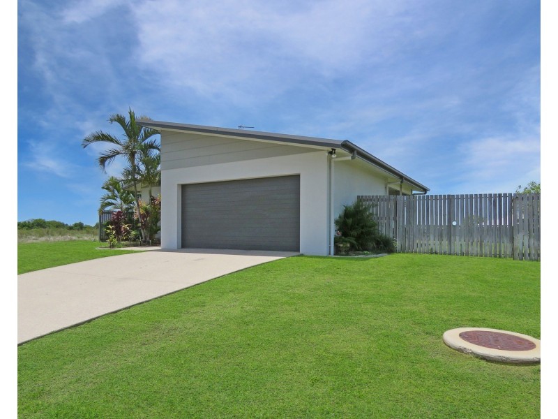 53 Banks Drive, Bowen QLD 4805