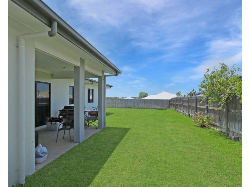 53 Banks Drive, Bowen QLD 4805