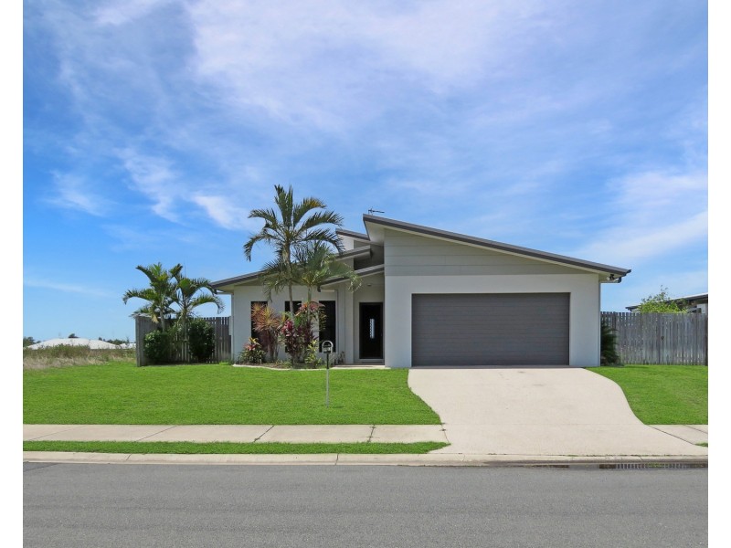 53 Banks Drive, Bowen QLD 4805