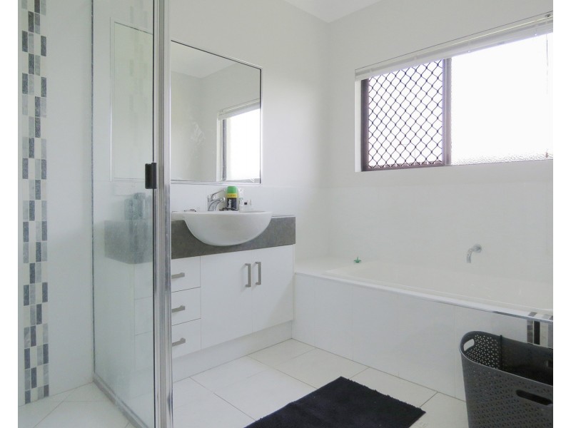 53 Banks Drive, Bowen QLD 4805