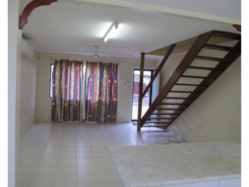 2/2a Powell Street, Bowen QLD 4805