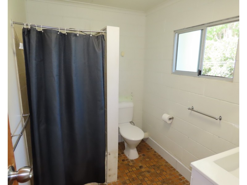 1/10 Verna Street, Bowen QLD 4805