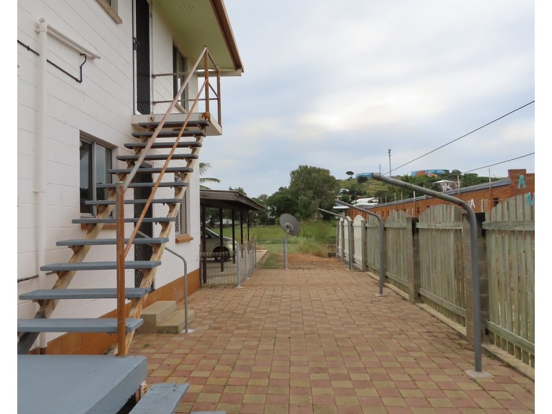 4/10A Don Street, Bowen QLD 4805