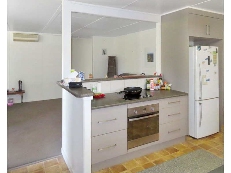 119 Gregory Street, Bowen QLD 4805