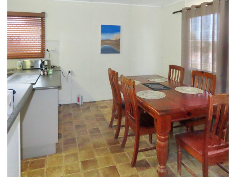 119 Gregory Street, Bowen QLD 4805