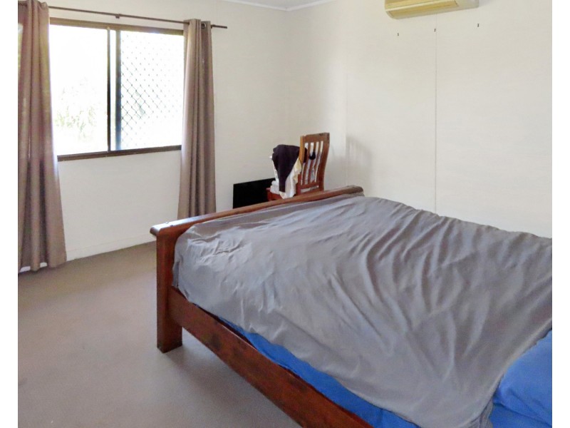 119 Gregory Street, Bowen QLD 4805