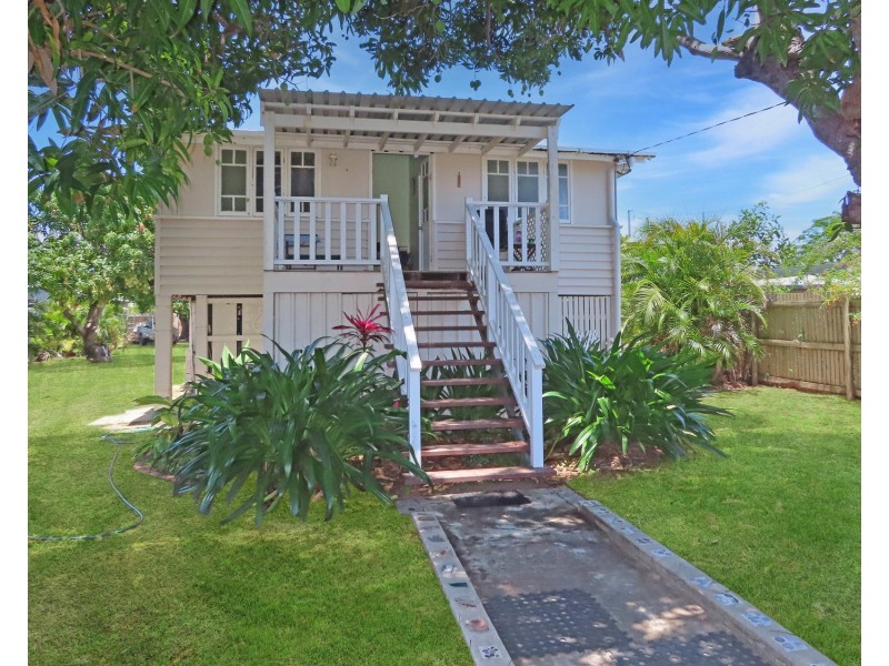 15 Field Street, Bowen QLD 4805
