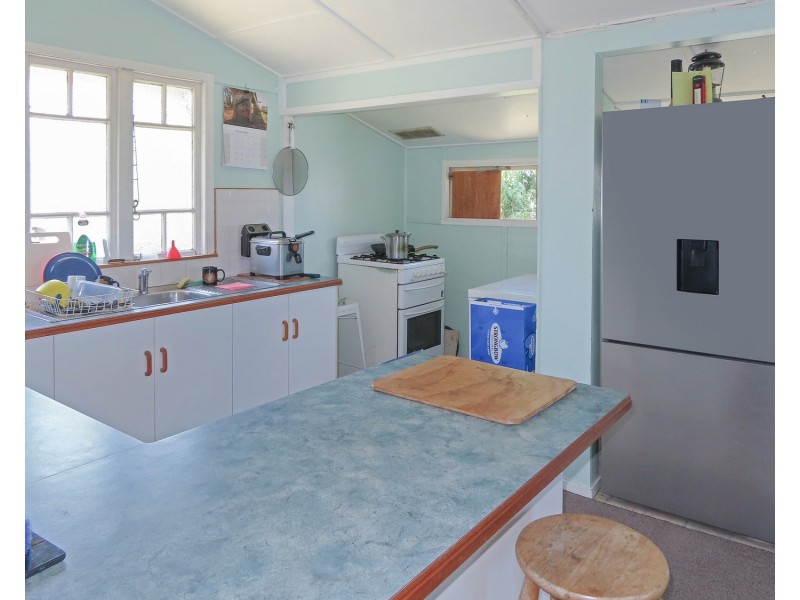 15 Field Street, Bowen QLD 4805