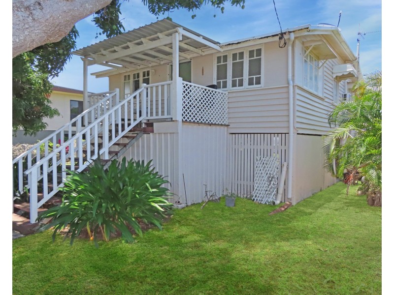15 Field Street, Bowen QLD 4805