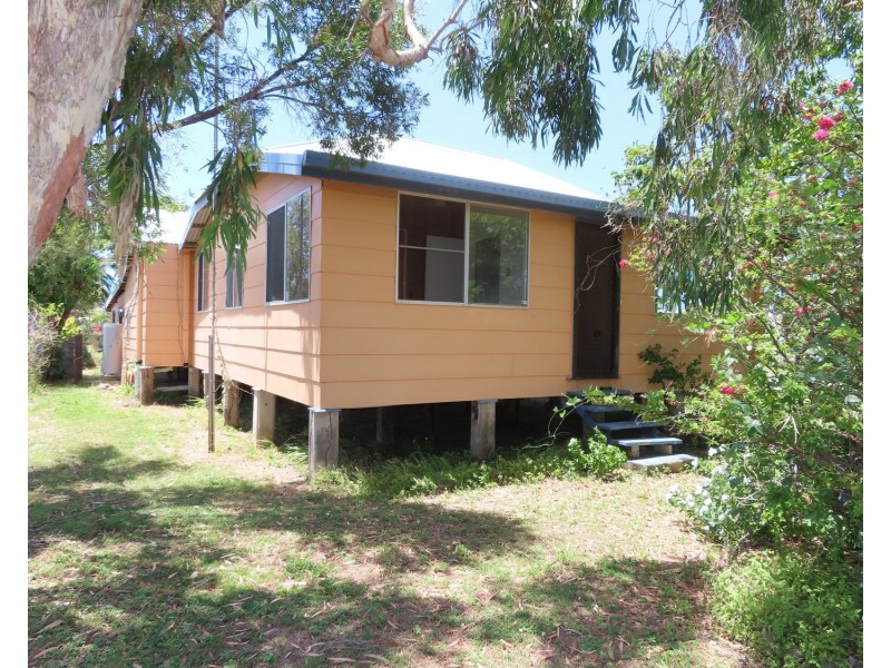 68 Dalrymple Street, Bowen QLD 4805