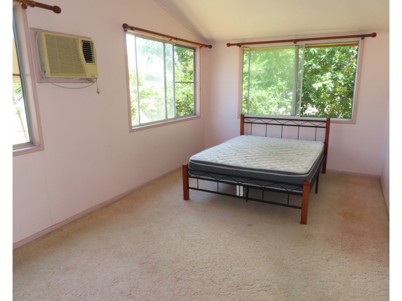 68 Dalrymple Street, Bowen QLD 4805